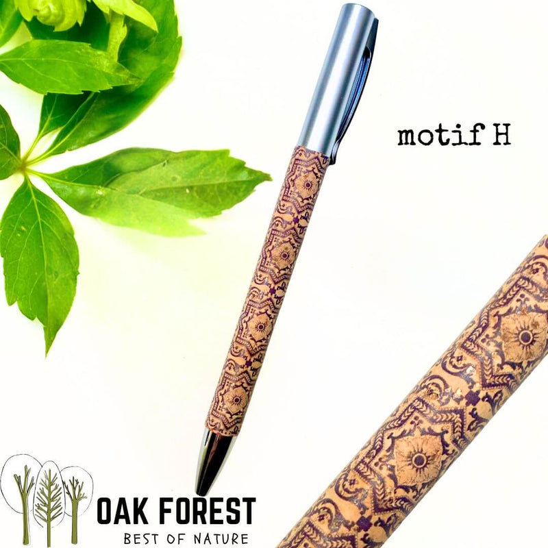 idée cadeau - coffret stylo et porte clé vegan en liège - stylo portugal - stylo original - plaisir d'offrir - artisanat portugal - cadeau vegan en liege - idée cadeau bureau - petit cadeau pas cher